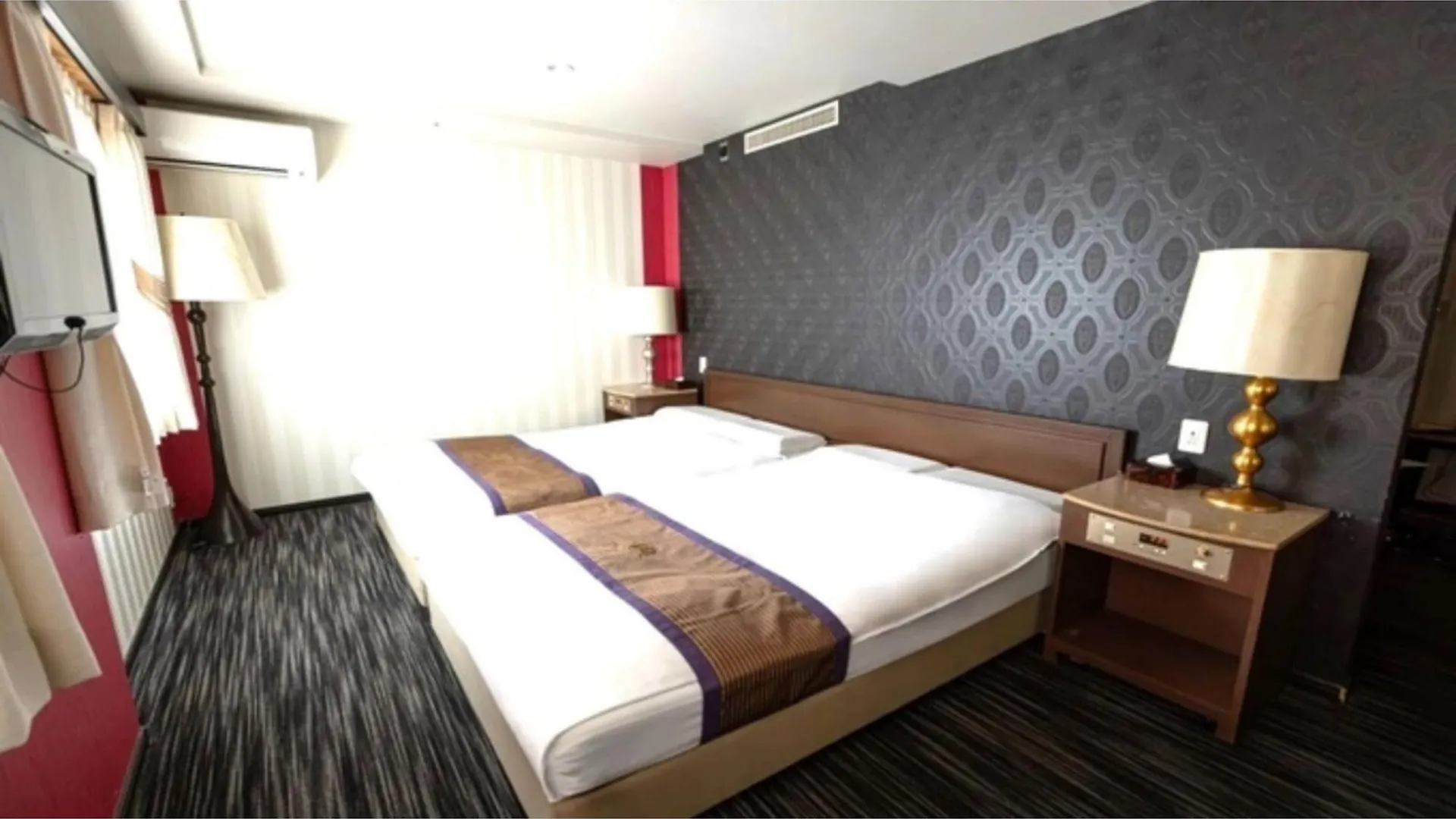 New Osaka Hotel Shinsaibashi - Vacation Stay 13534V contacts
